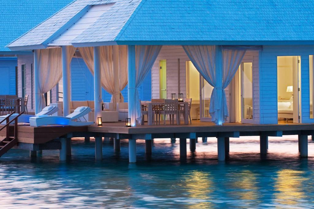 Diamonds Athuruga Beach & Water Villas Esterno foto